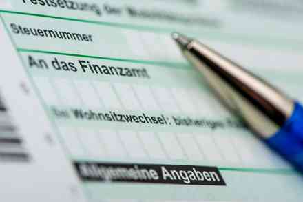 Formular und Kugelschreiber